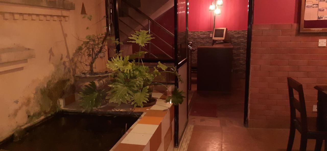 Готель Ambience House Lalitpur Екстер'єр фото